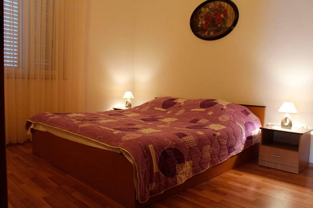 Apartmani Zeljko Метайна Екстер'єр фото