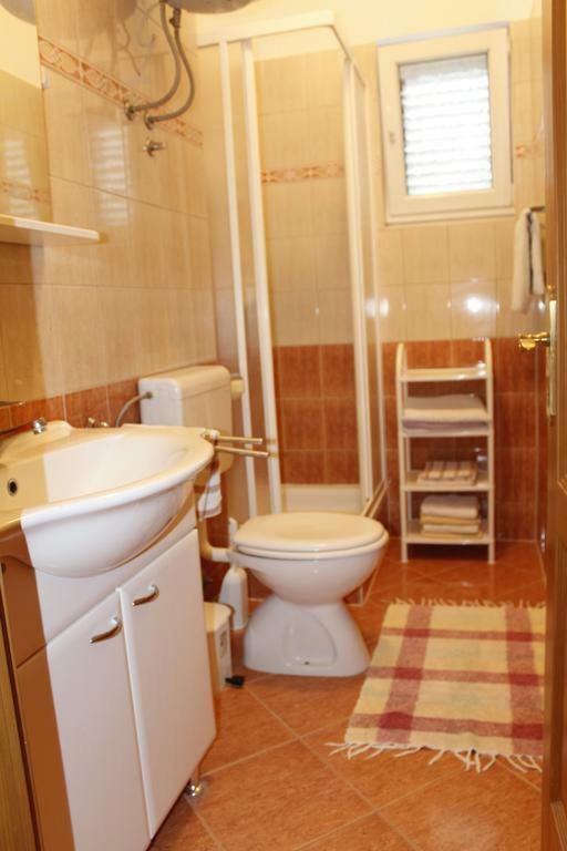 Apartmani Zeljko Метайна Екстер'єр фото
