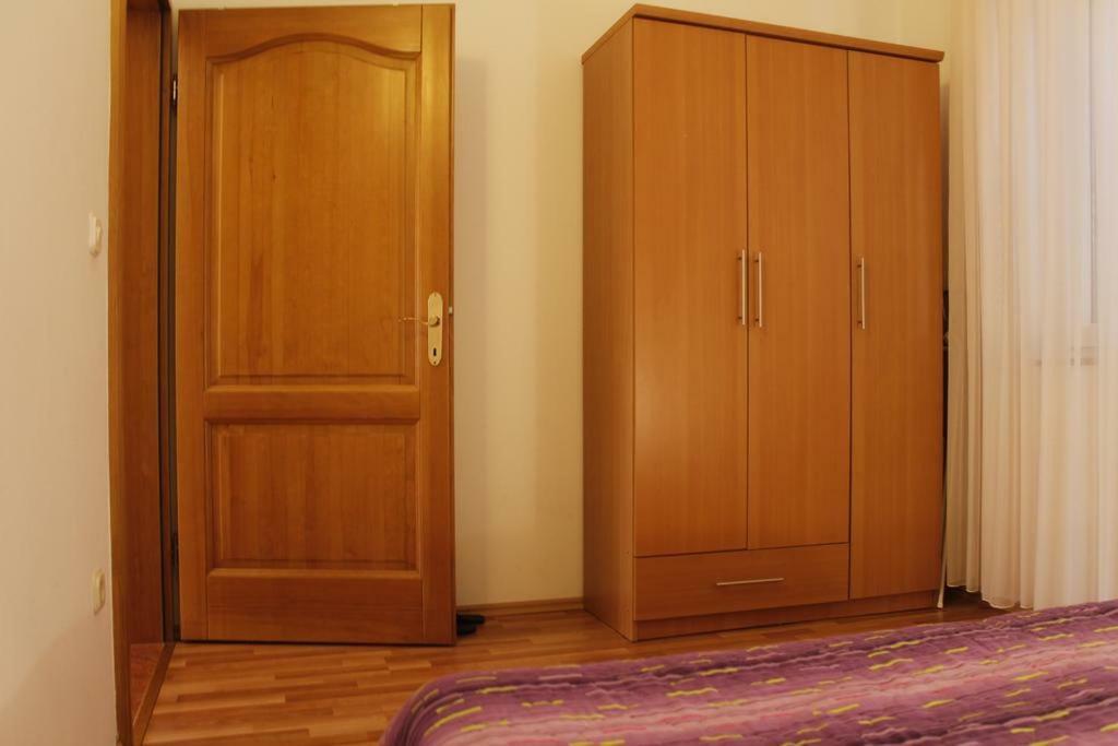 Apartmani Zeljko Метайна Екстер'єр фото